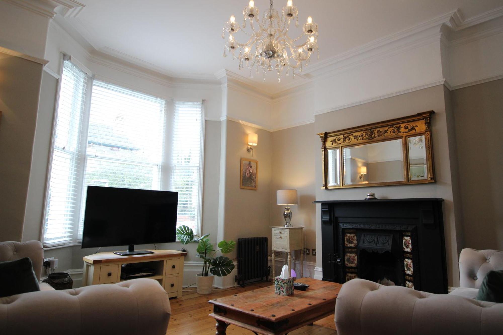 Orwell Villa Elegant Period 5 Bed Close To Town Sleeps 15 Cheltenham Eksteriør billede