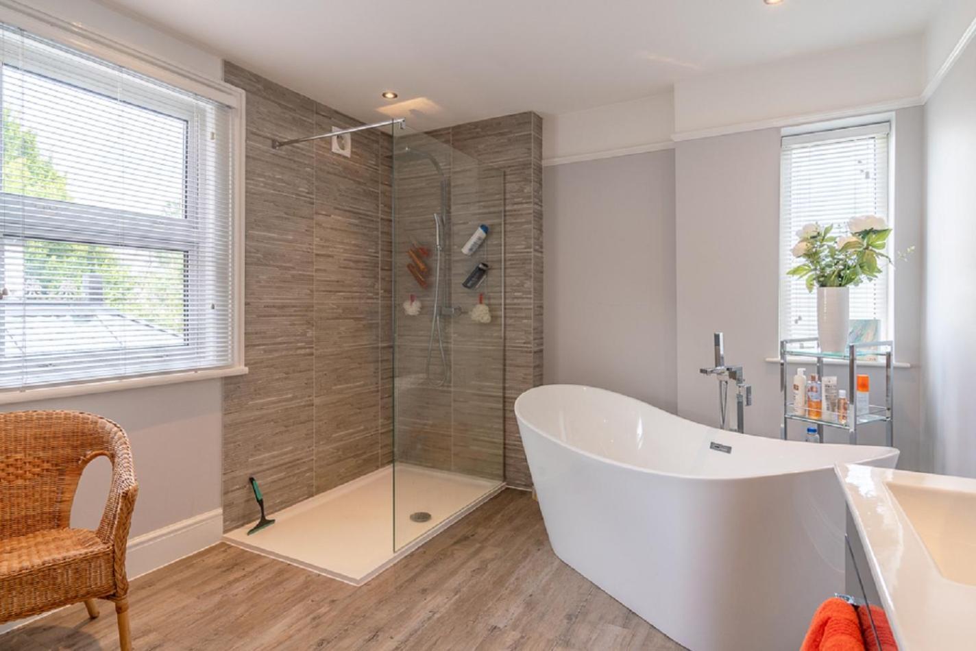 Orwell Villa Elegant Period 5 Bed Close To Town Sleeps 15 Cheltenham Eksteriør billede