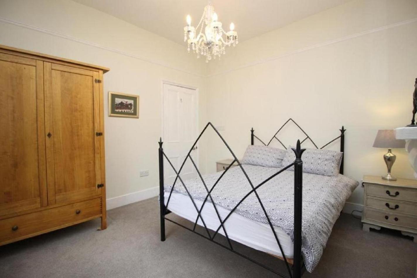 Orwell Villa Elegant Period 5 Bed Close To Town Sleeps 15 Cheltenham Eksteriør billede